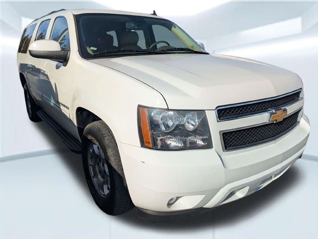 Used 2014 White Chevrolet LT image 3