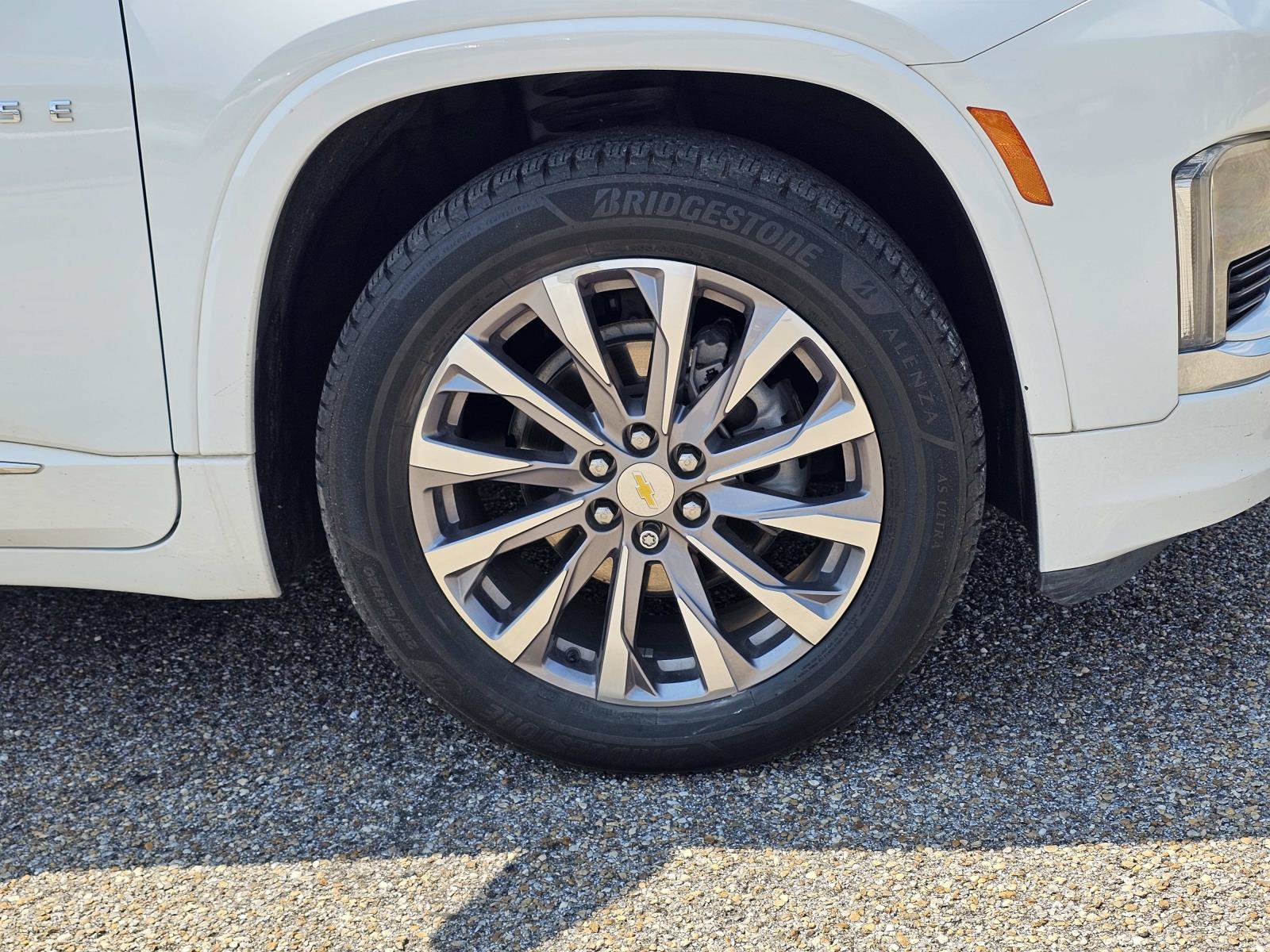 Used 2022 Summit White Chevrolet Premier image 6