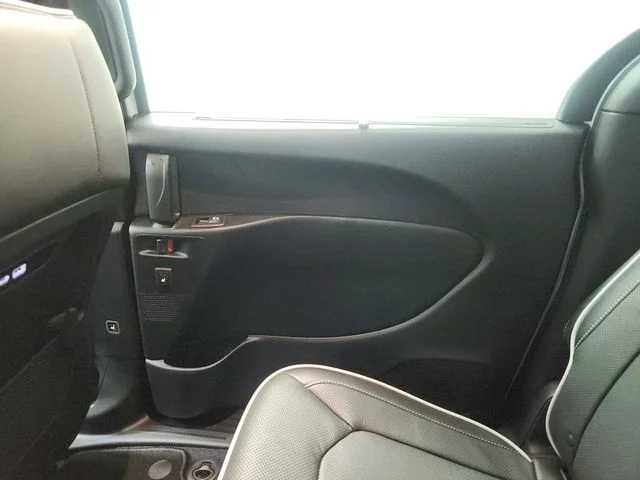 2026 Chrysler Pacifica Limited - Photo 37