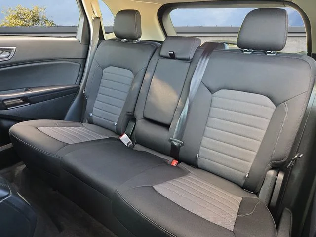 Used 2022 White Ford SE image 13