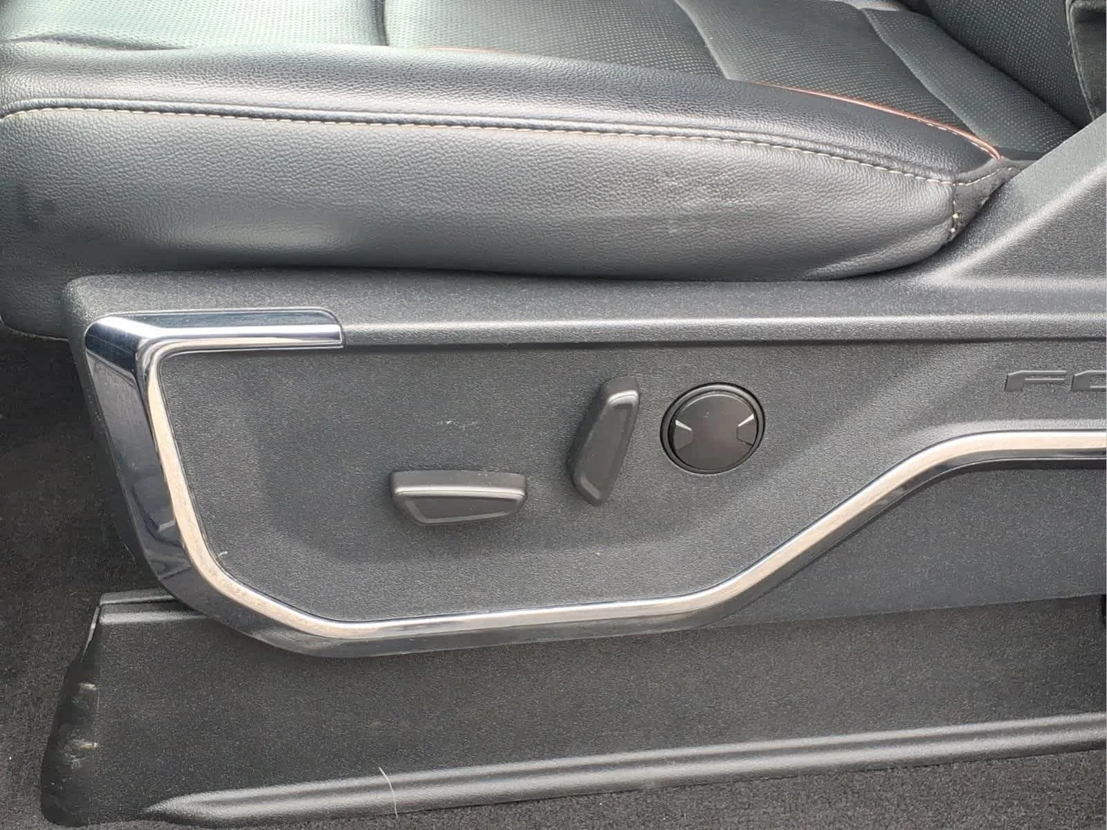 Used 2024 Antimatter Blue Ford LARIAT image 16