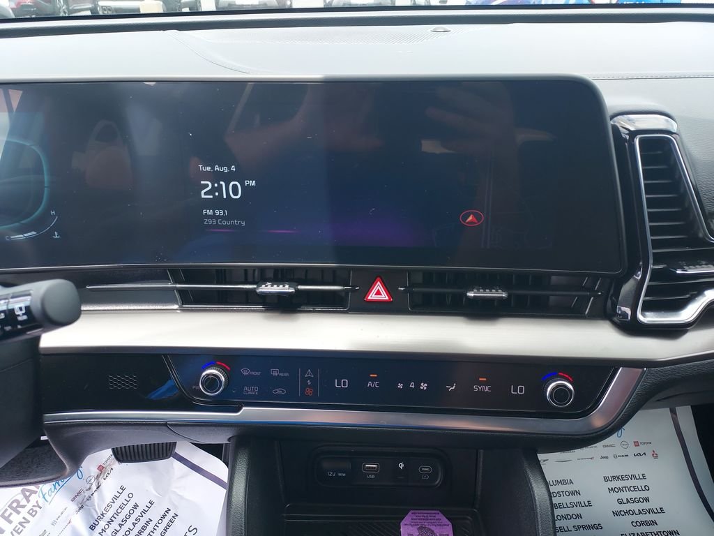 Used 2024 White Kia EX image 21