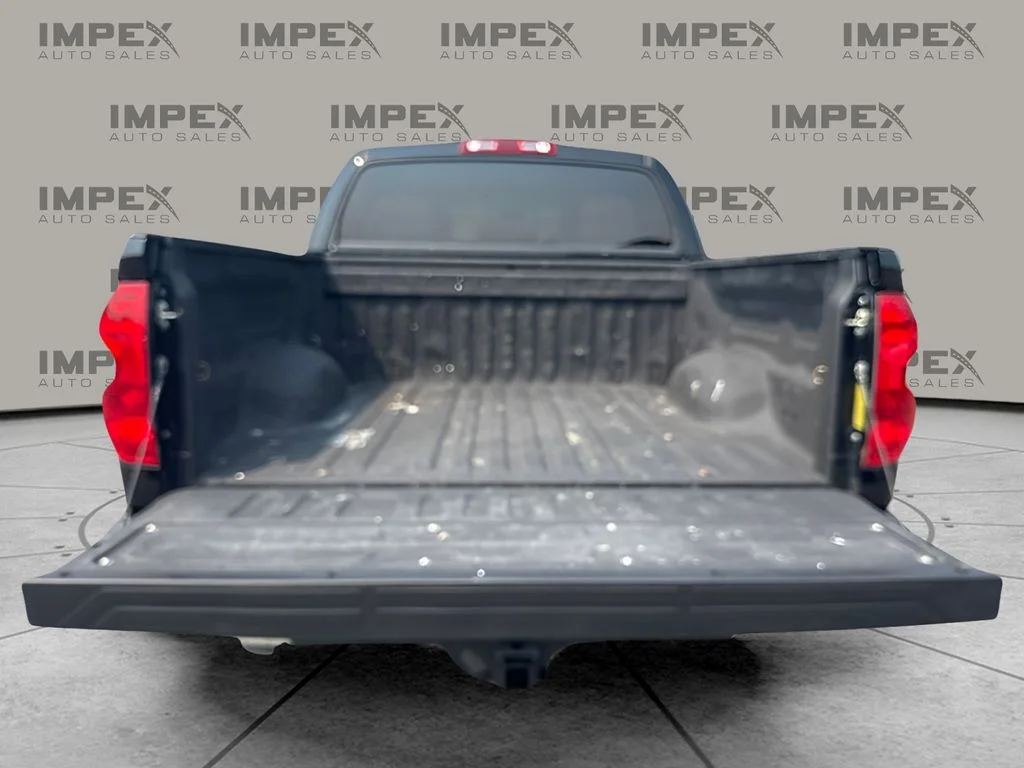 Used 2019 Black Toyota SR5 image 17
