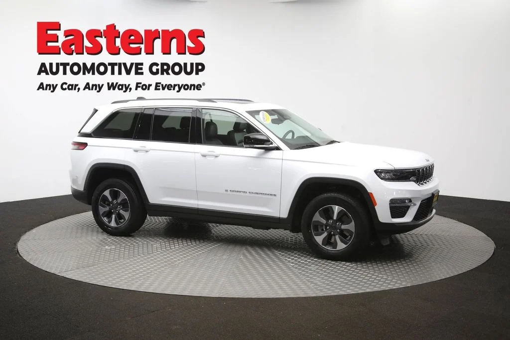 Used 2023 White Jeep 4xe image 51