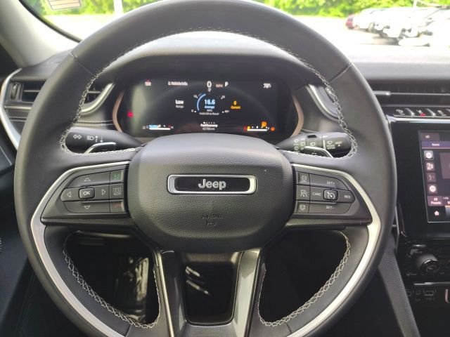 Used 2023 Black Jeep Laredo image 13