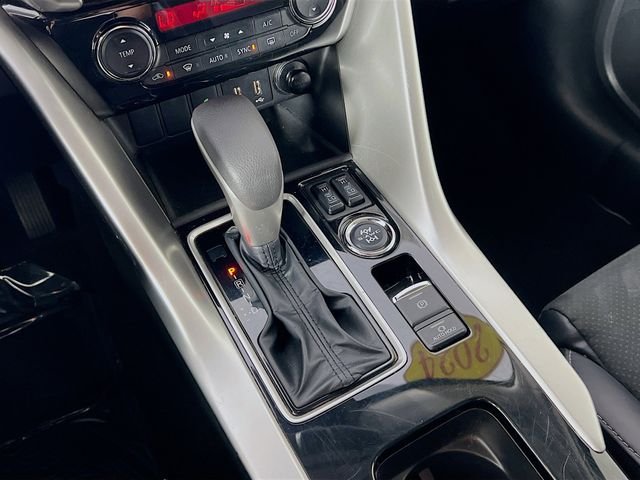 2024 Mitsubishi Eclipse Cross SE - Photo 23