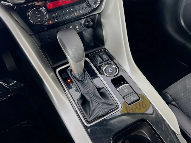 2024 Mitsubishi Eclipse Cross SE - Photo 23