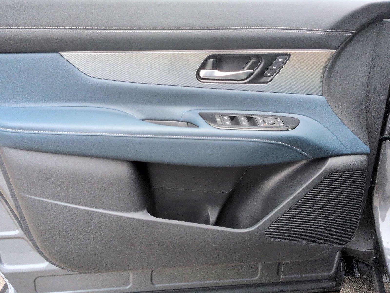 New 2026 Gun Metallic Nissan Platinum image 15