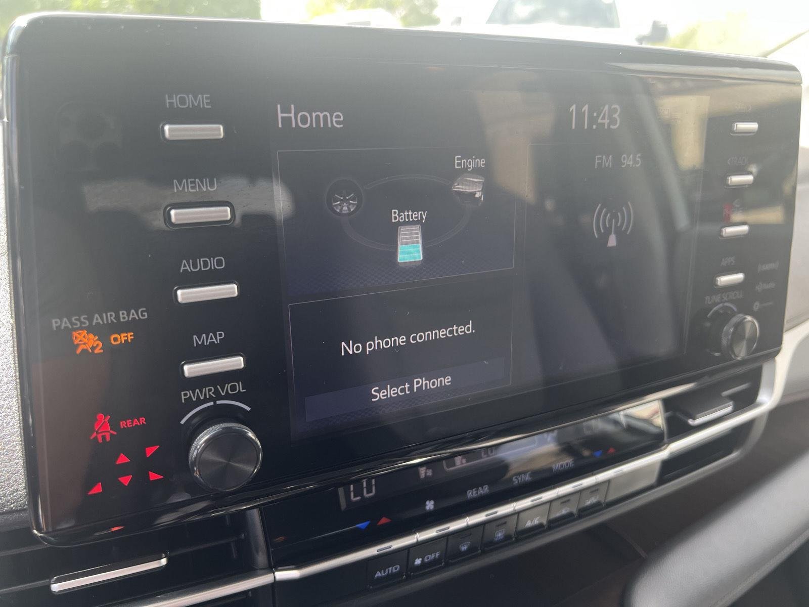 2021 Toyota Sienna LE - Photo 21