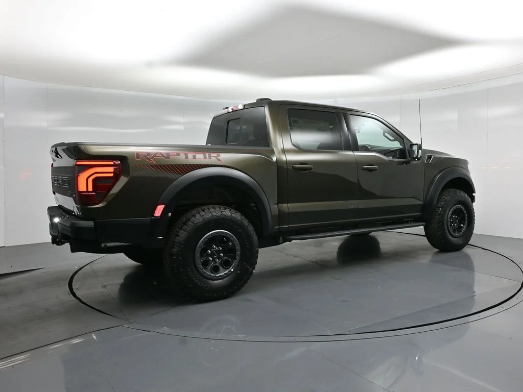 New 2026 Shelter Green Ford Raptor image 29