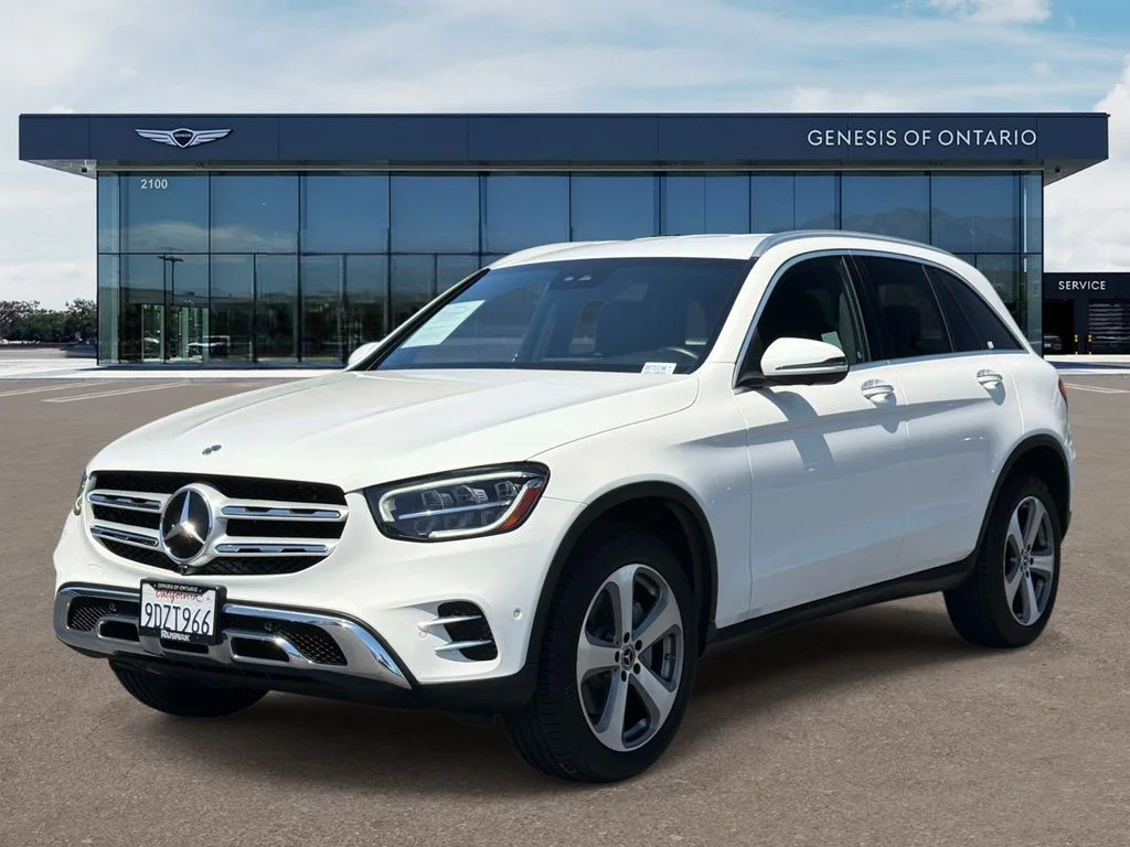 Used 2022 White Mercedes-Benz GLC 300 image 3