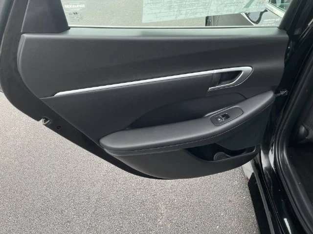 2025 Hyundai Sonata SEL - Photo 27