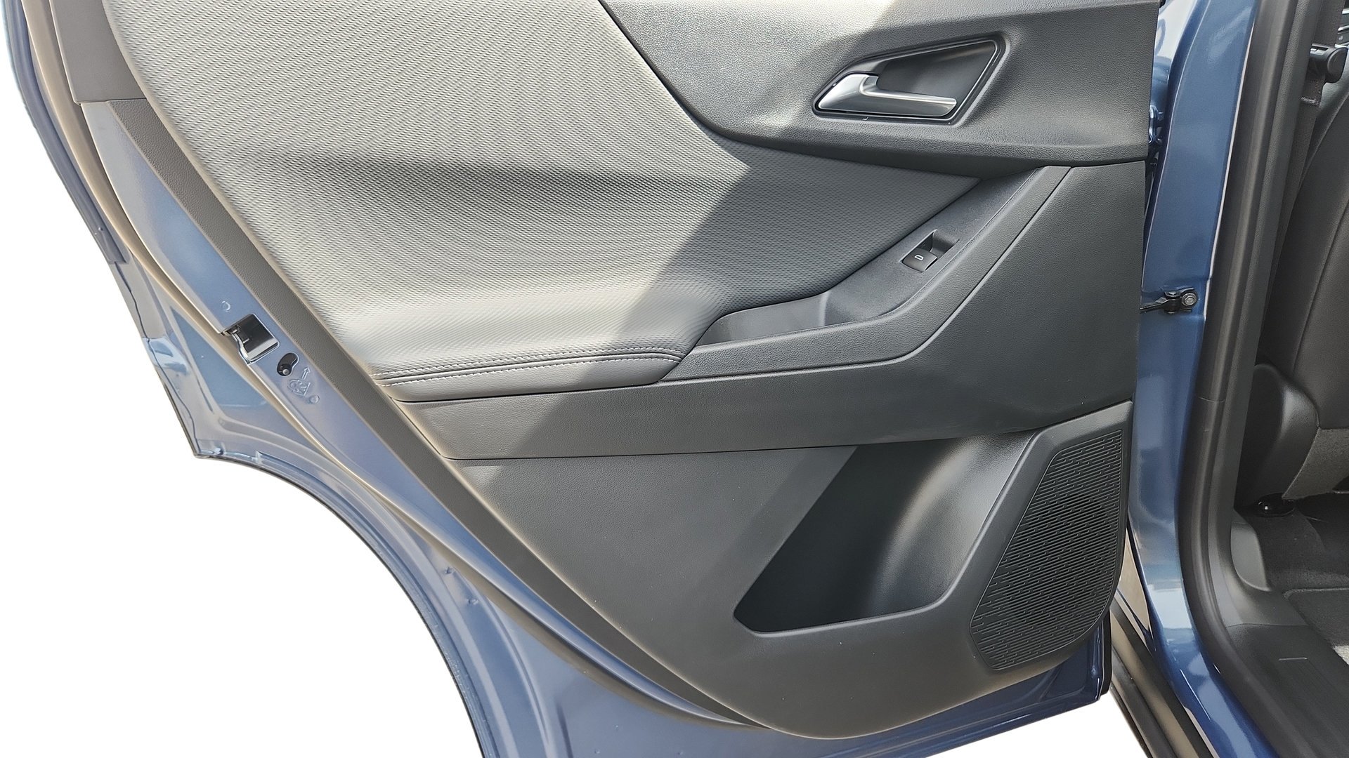 2026 Chevrolet Equinox LT - Photo 25