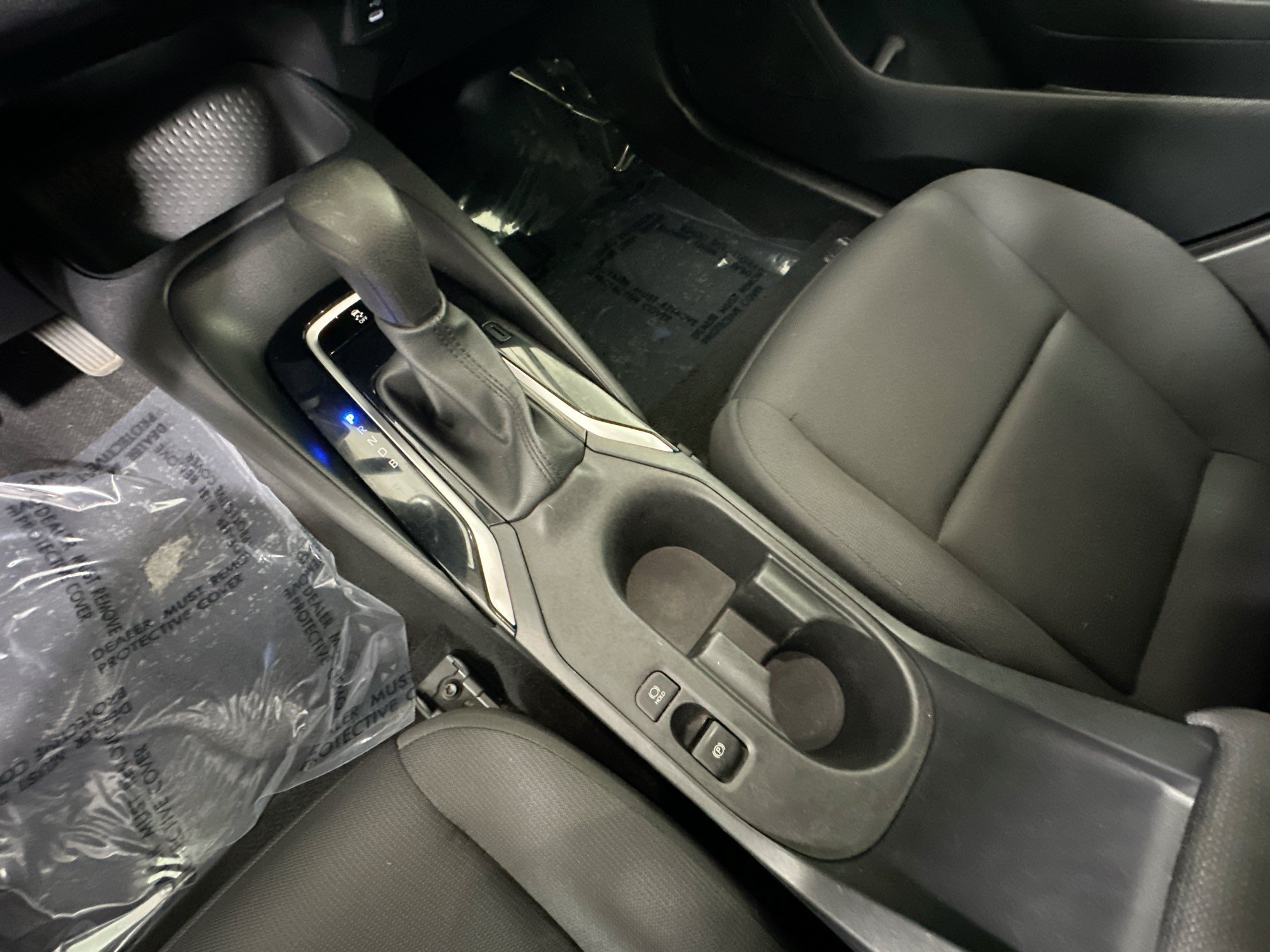 Used 2024 Ice Toyota LE image 21