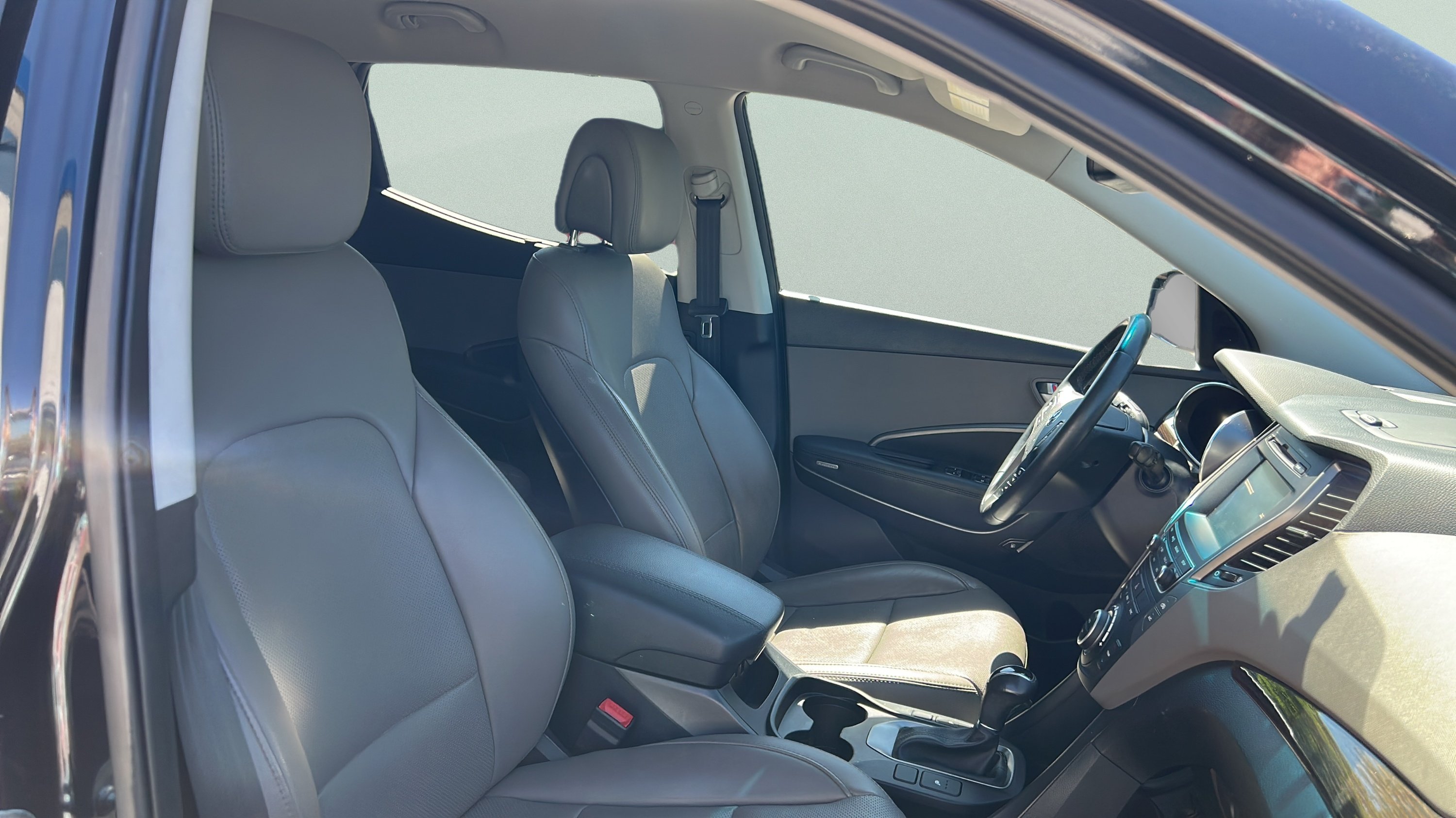 Used 2017 Black Hyundai SPORT image 11