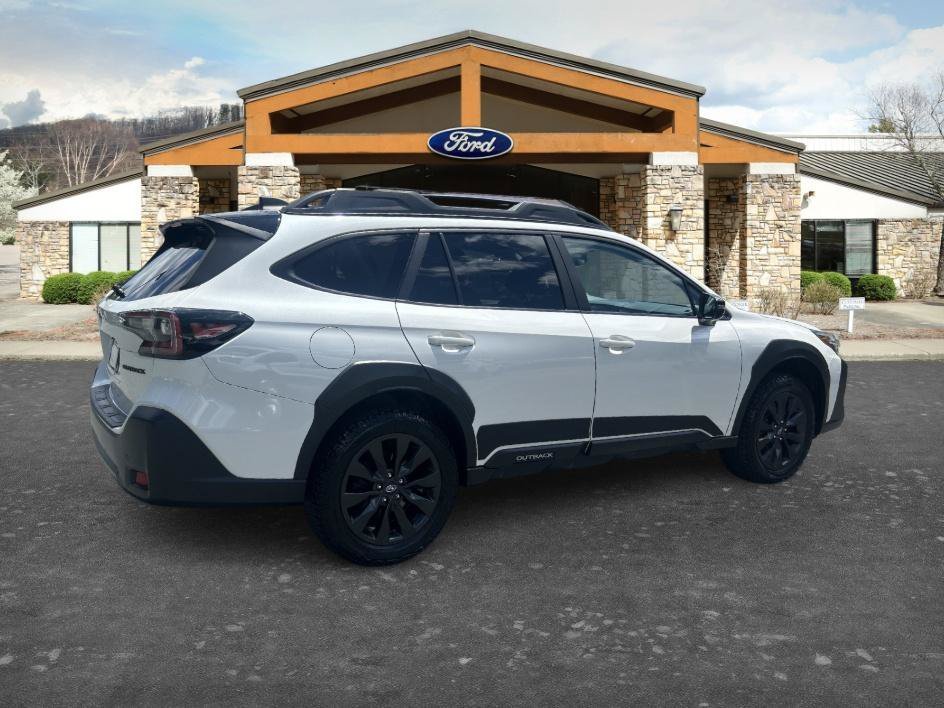 Used 2024 Crystal White Pearl Subaru Onyx Edition image 5