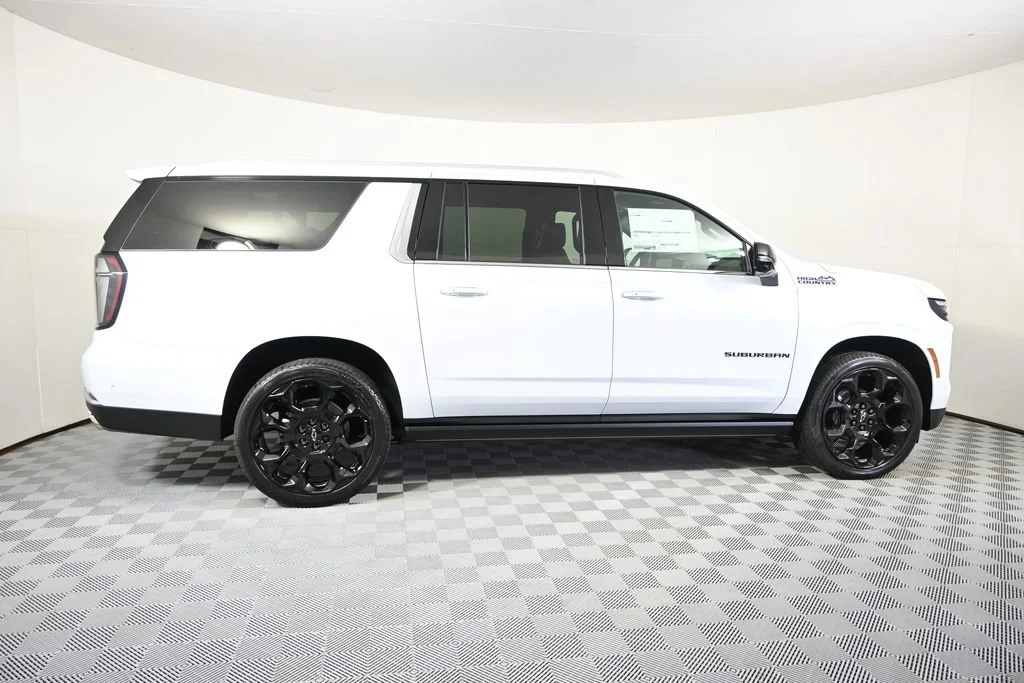 New 2026 Polar White Tricoat Chevrolet High Country image 7