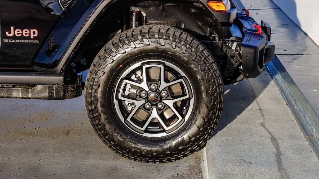 New 2026 Black Clearcoat Jeep Rubicon X image 11