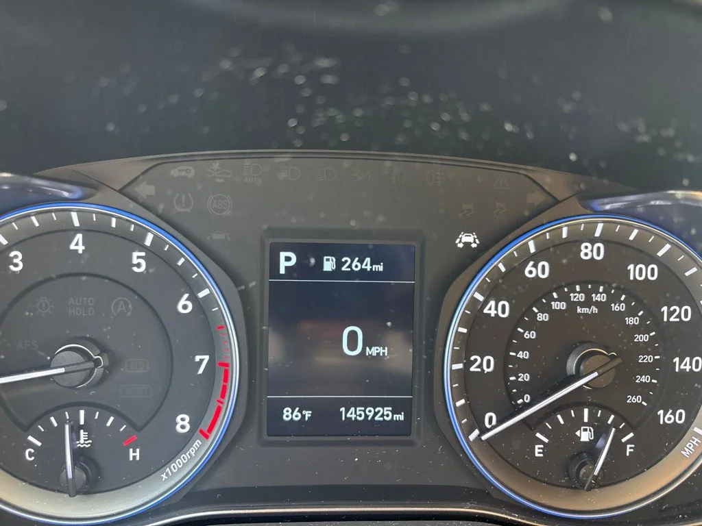 Used 2019 Orange Hyundai SEL image 27