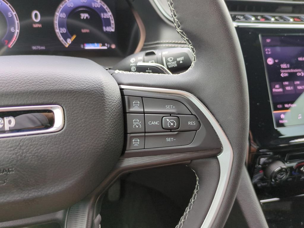 Used 2025 White Jeep Laredo image 20