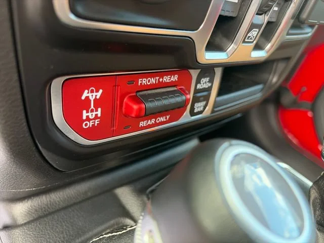 Used 2021  Jeep Rubicon image 26