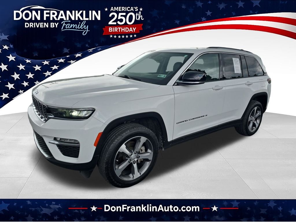 Used 2023 White Jeep Limited image 1