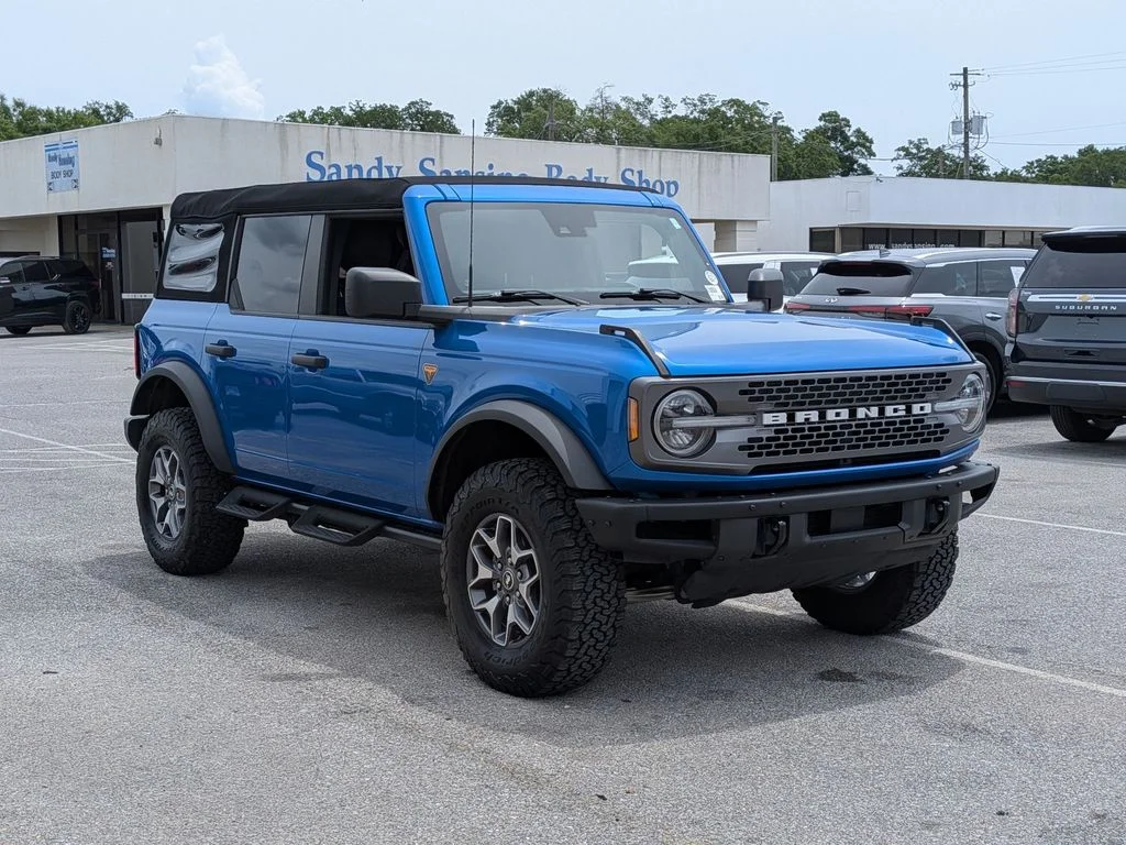 Used 2024 Blue Ford Badlands image 7