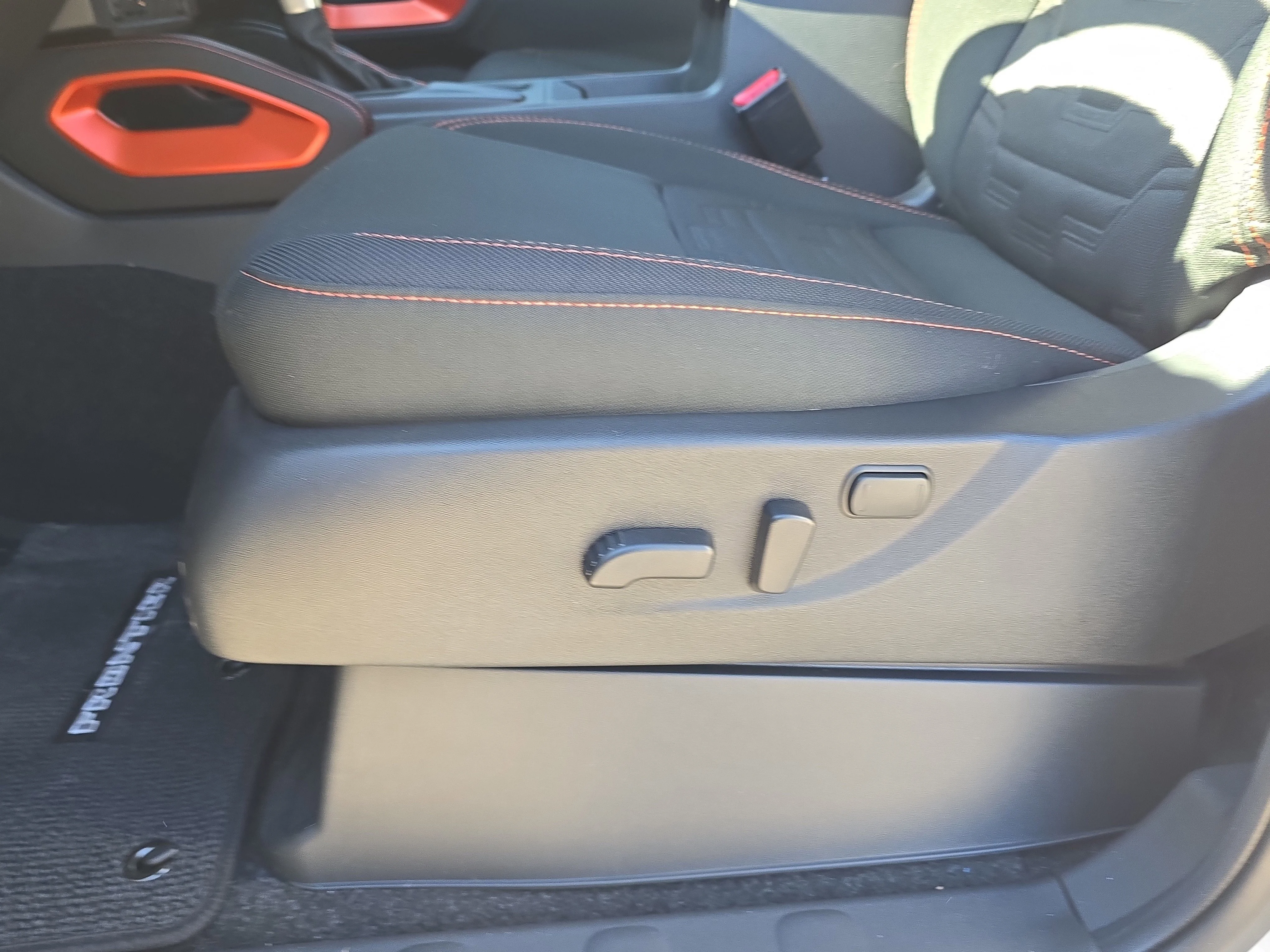 New 2026 Glacier White Nissan Crew Cab PRO-X® image 22