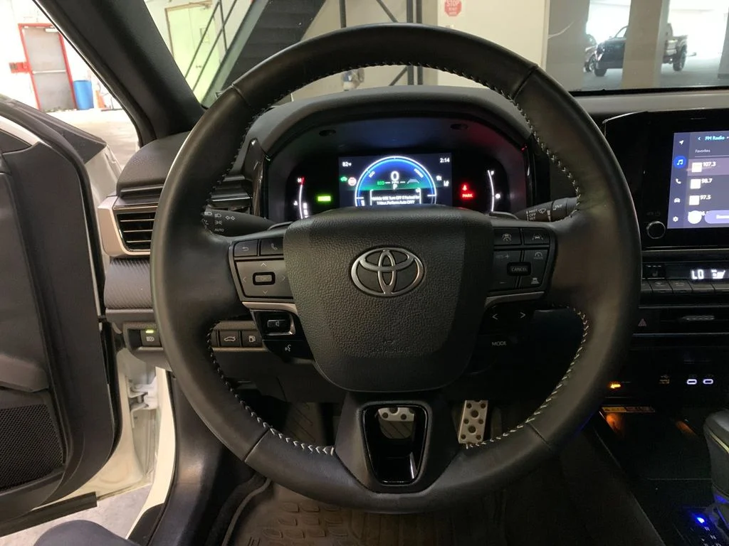 Used 2025 White Toyota SE image 27