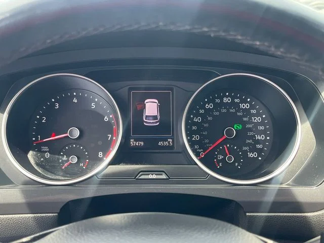 Used 2019 White Volkswagen 2.0T SE image 20