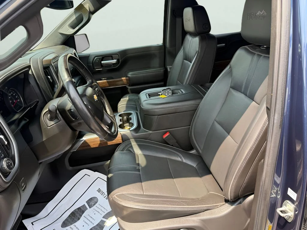 Used 2021 Northsky Blue Metallic Chevrolet High Country image 18