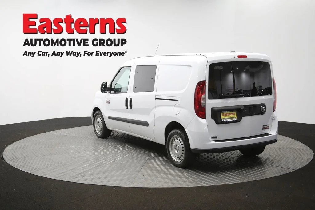 Used 2022 White Ram Base image 62