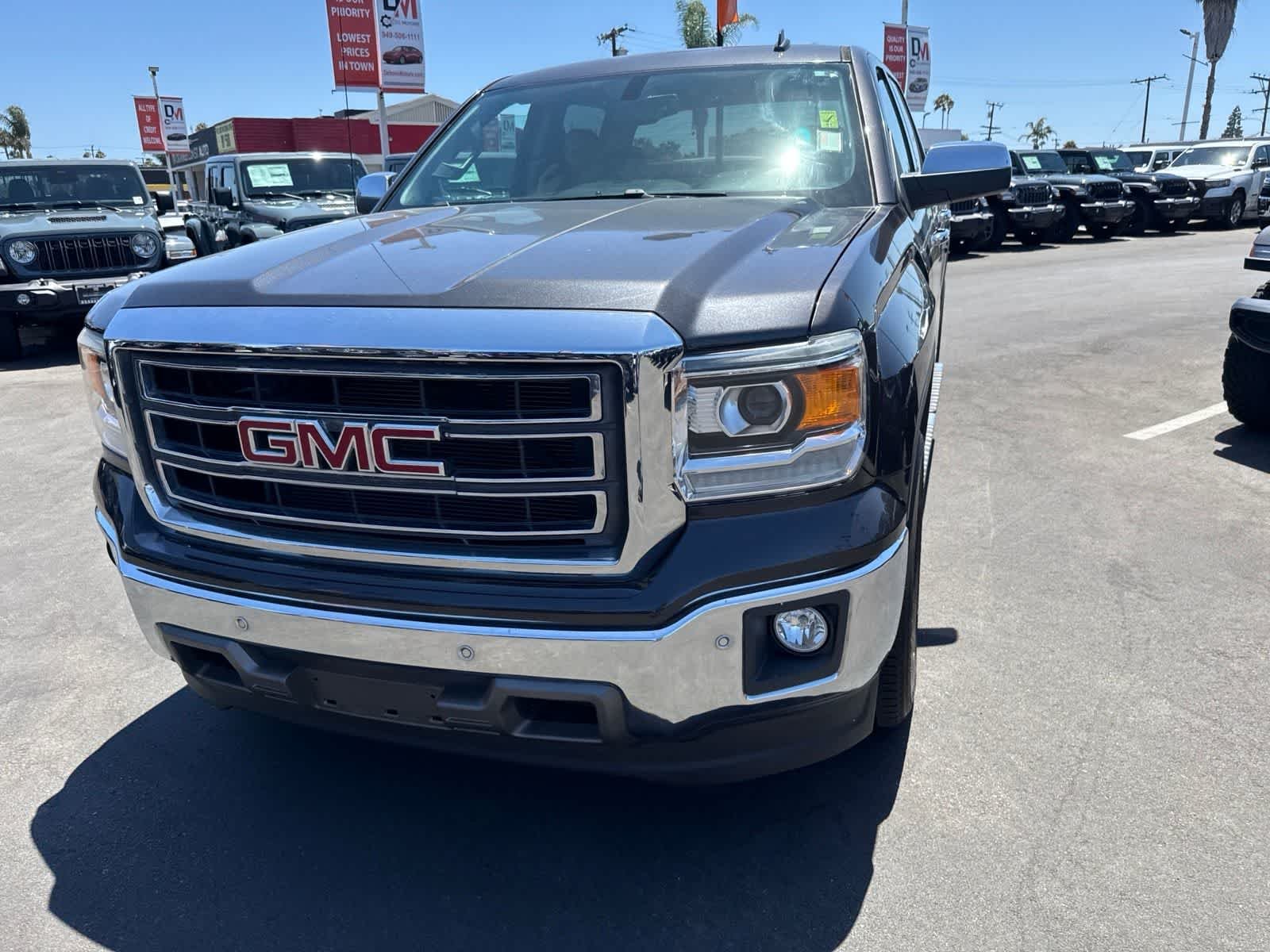 Used 2014 Iridium Metallic GMC SLT image 3