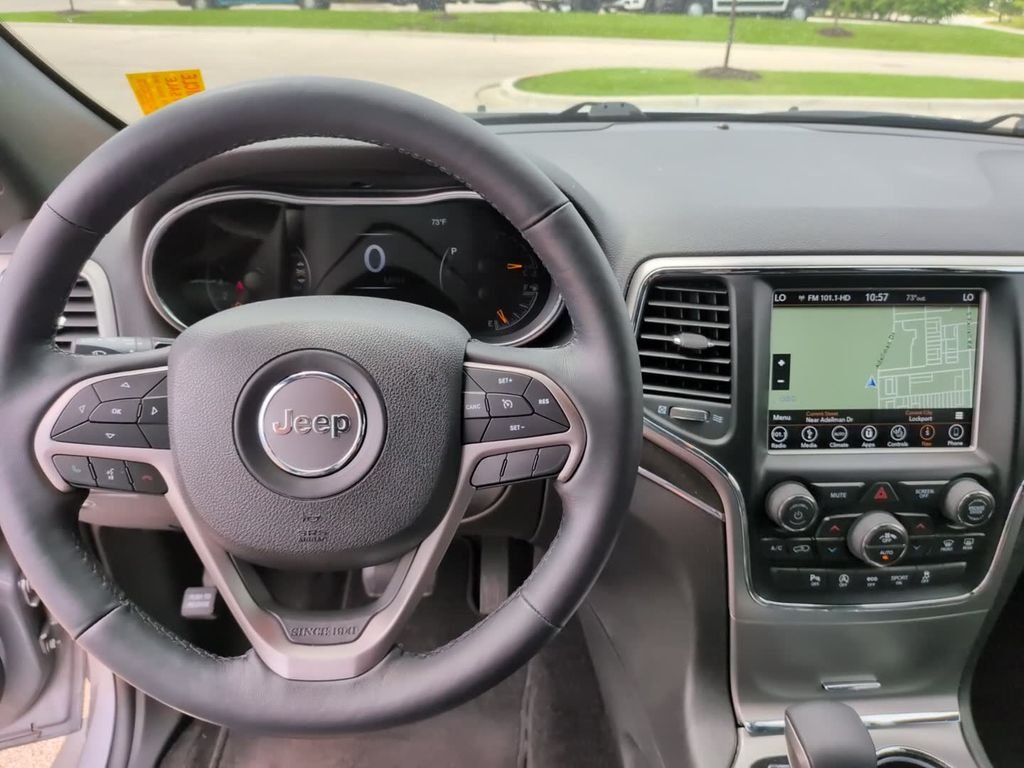 Certified Used 2018 Silver Jeep Limited image 26