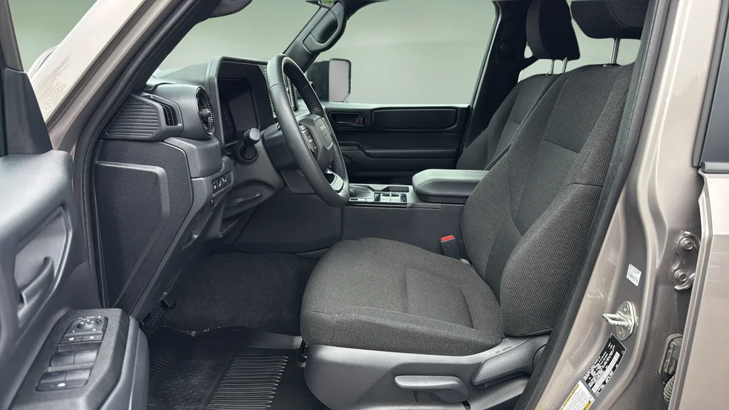 Used 2025  Toyota 1958 image 11
