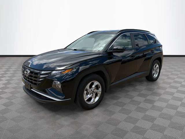 Used 2024 Black Hyundai SEL image 3