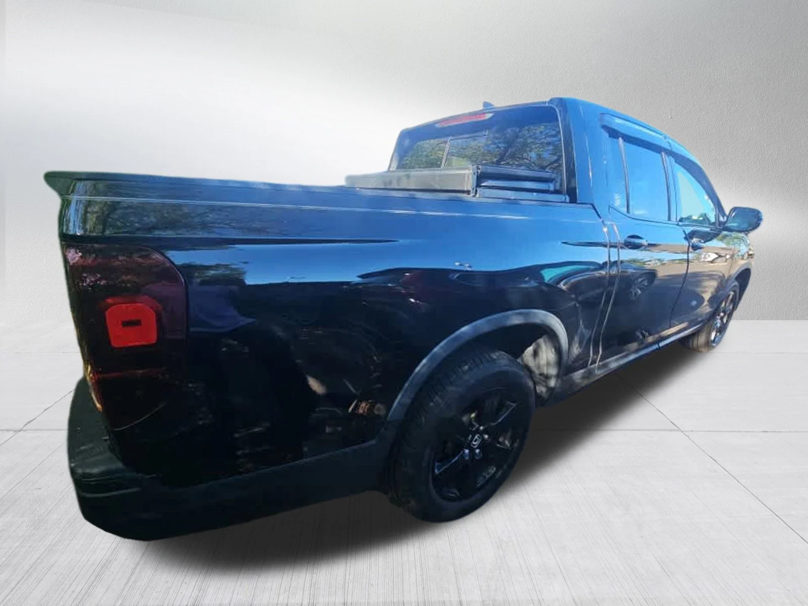 Certified Used 2017 Crystal Black Pearl Honda Black Edition image 4