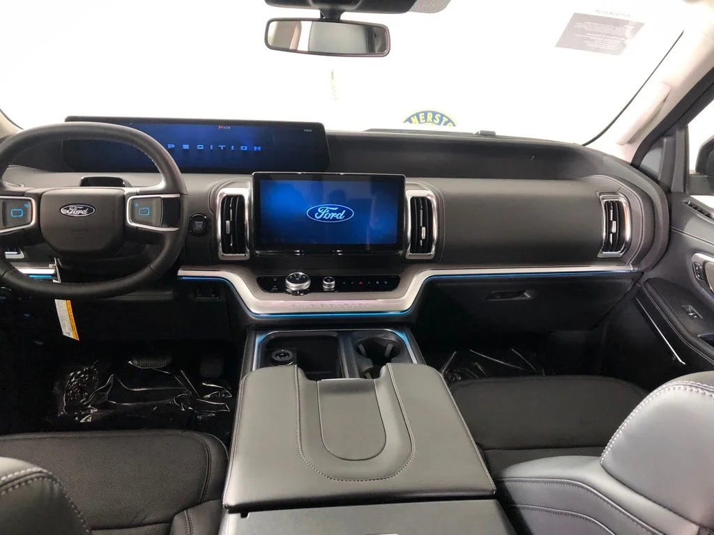 New 2026 Dark Matter Gray Metallic Ford Platinum® image 5