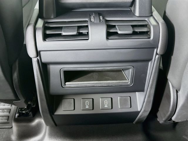 New 2026 Carpathian Grey Land Rover X-Dynamic SE image 27