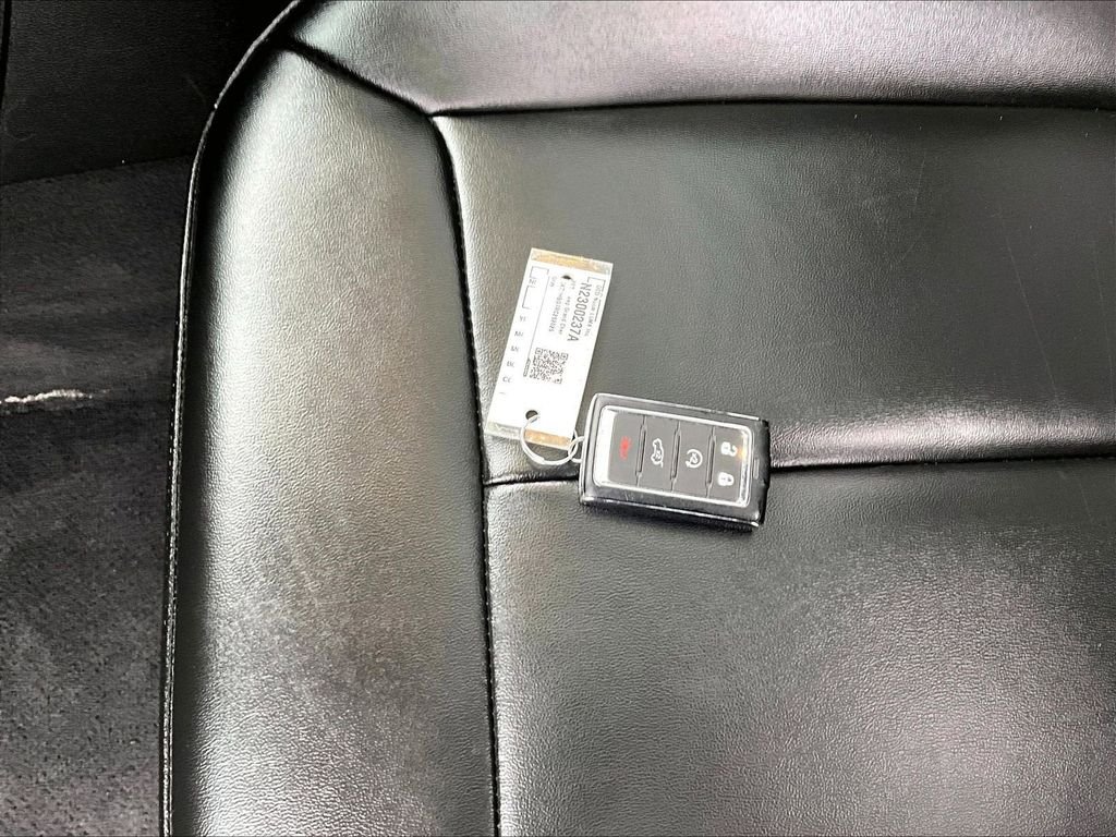 Used 2024 Gray Jeep Limited image 31