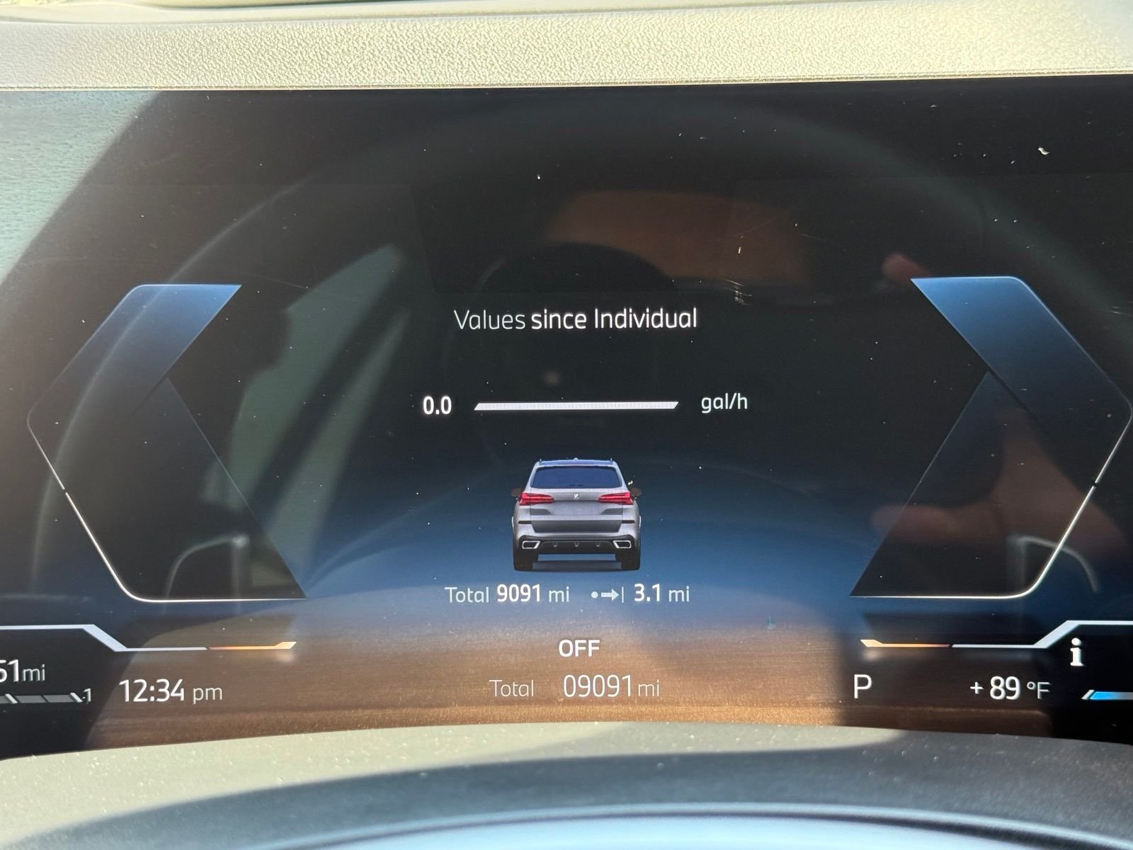 Used 2026 Skyscraper Grey Metallic BMW sDrive40i image 28