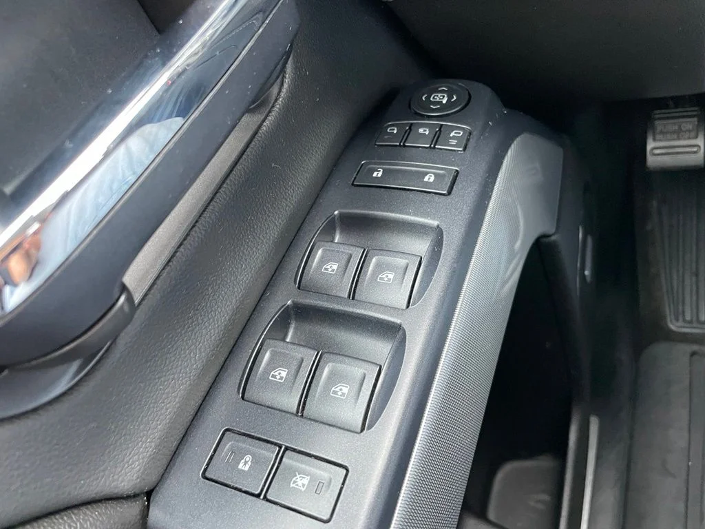 Used 2017 Black Chevrolet LTZ image 23
