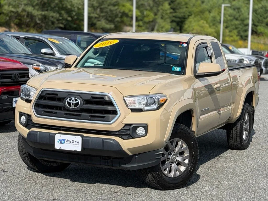 Used 2016 Beige Toyota SR5 image 1
