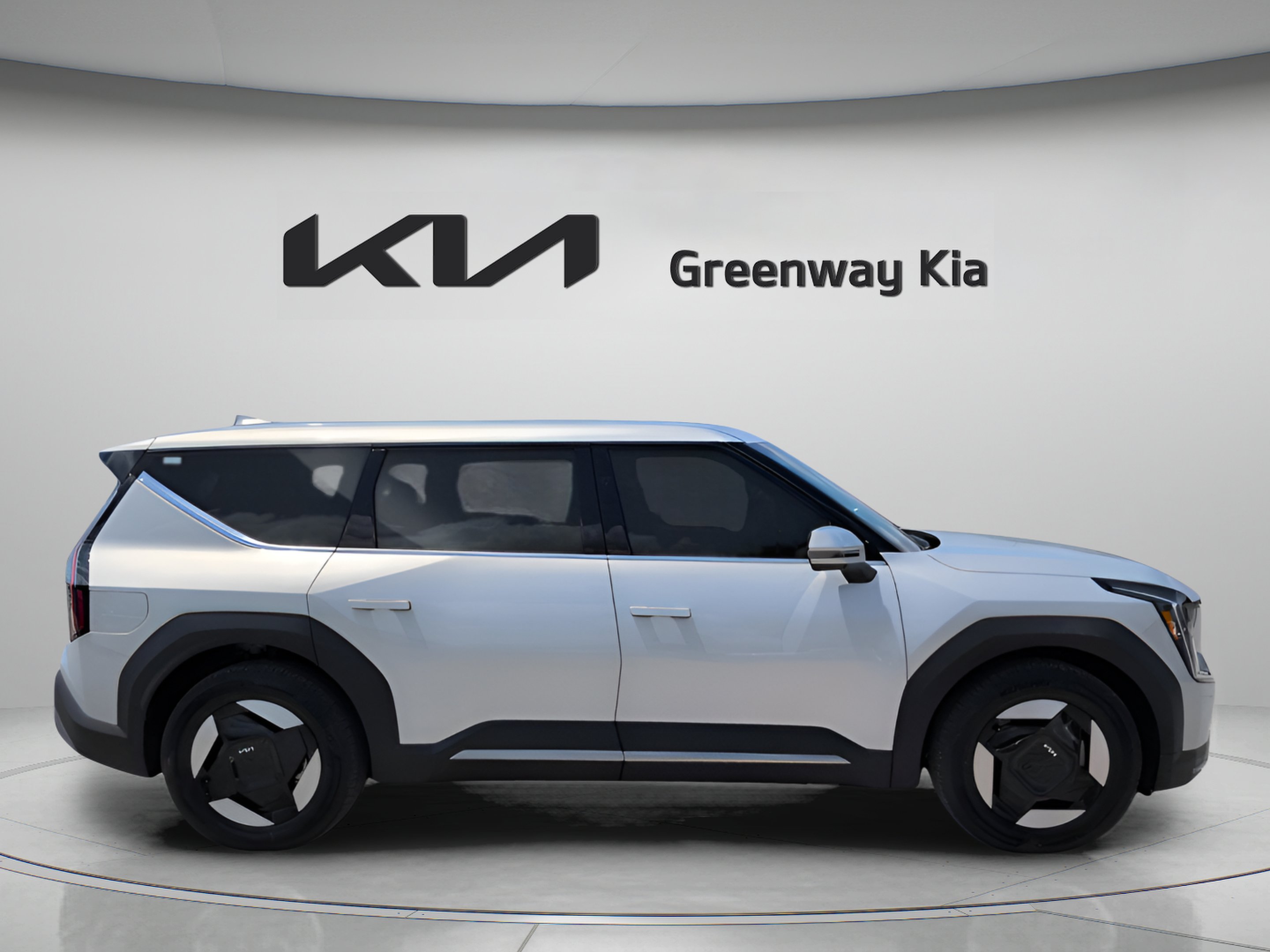 New 2026 Ivory Silver Kia Light Long Range image 9