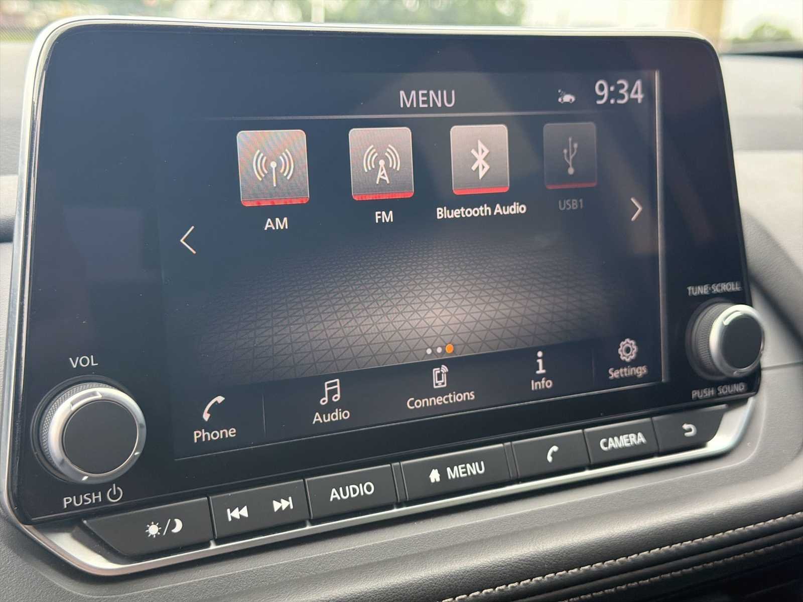 2024 Nissan Rogue SV - Photo 14