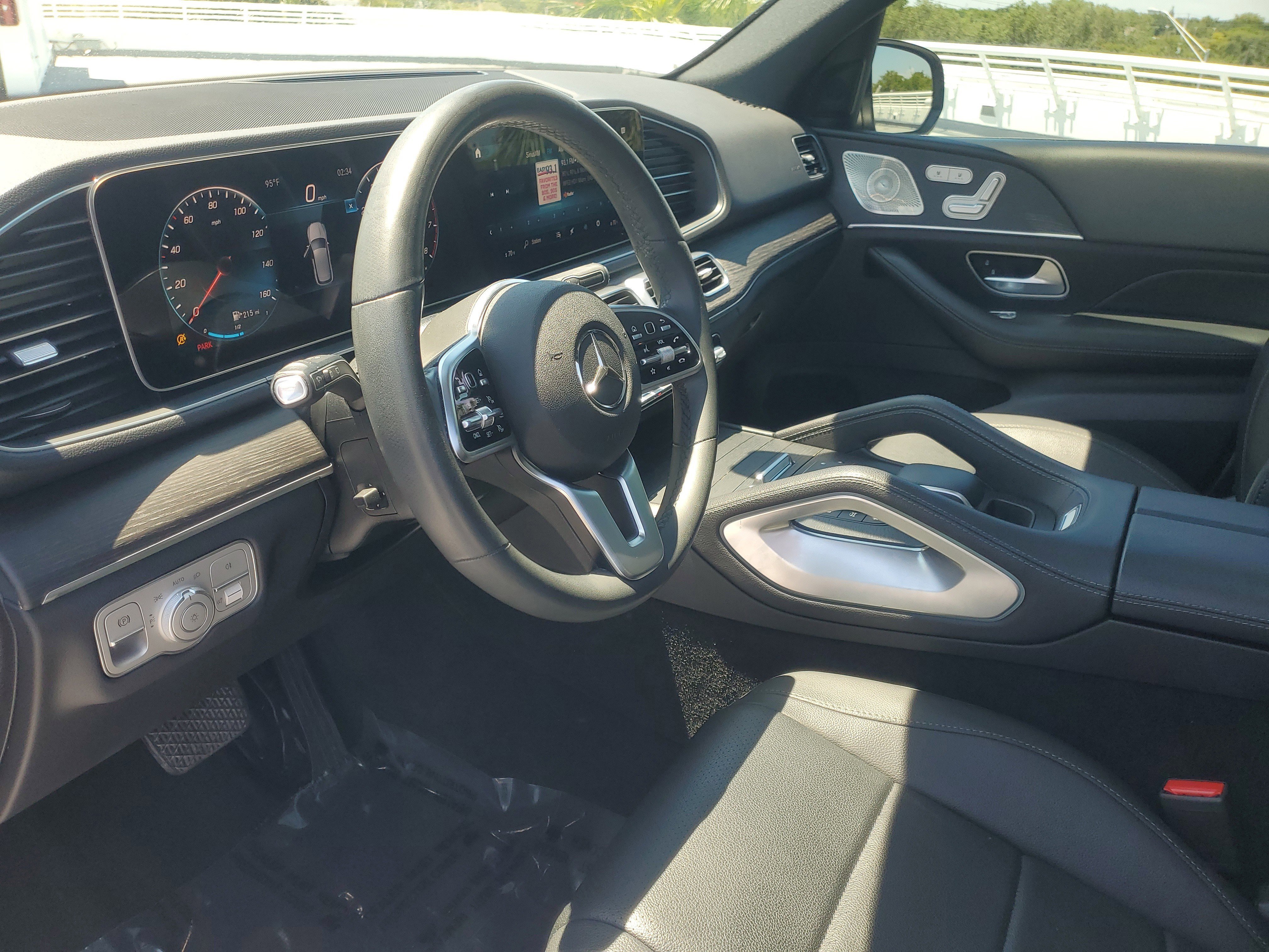 Used 2022 Black Mercedes-Benz GLE 350 image 16