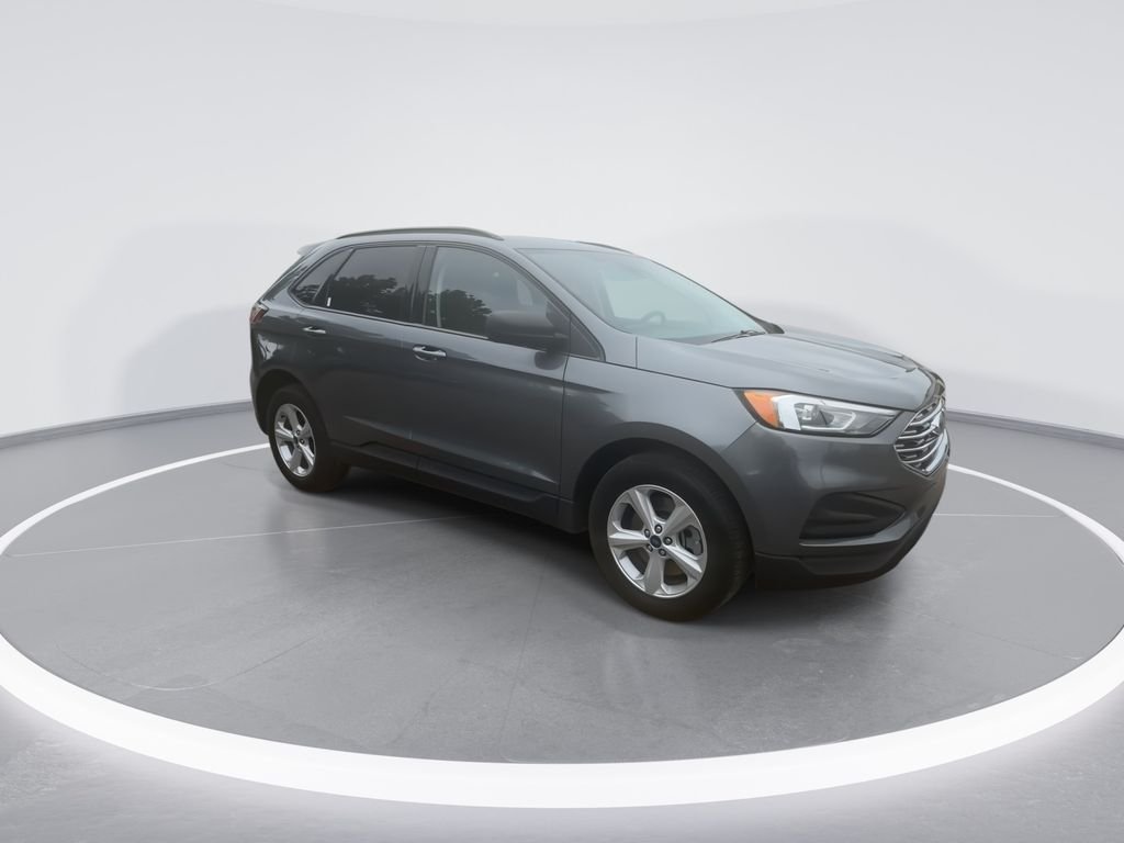 Used 2022 Gray Ford SE image 2