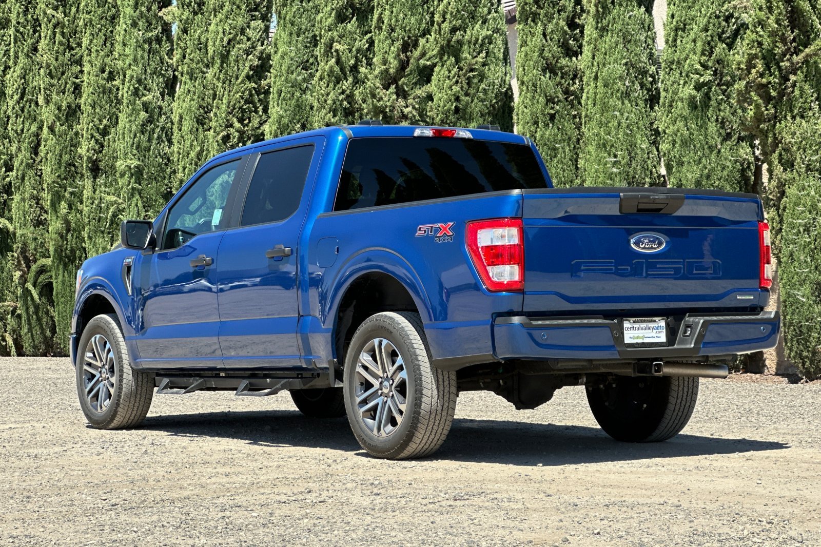 Used 2022 Blue Ford  image 6