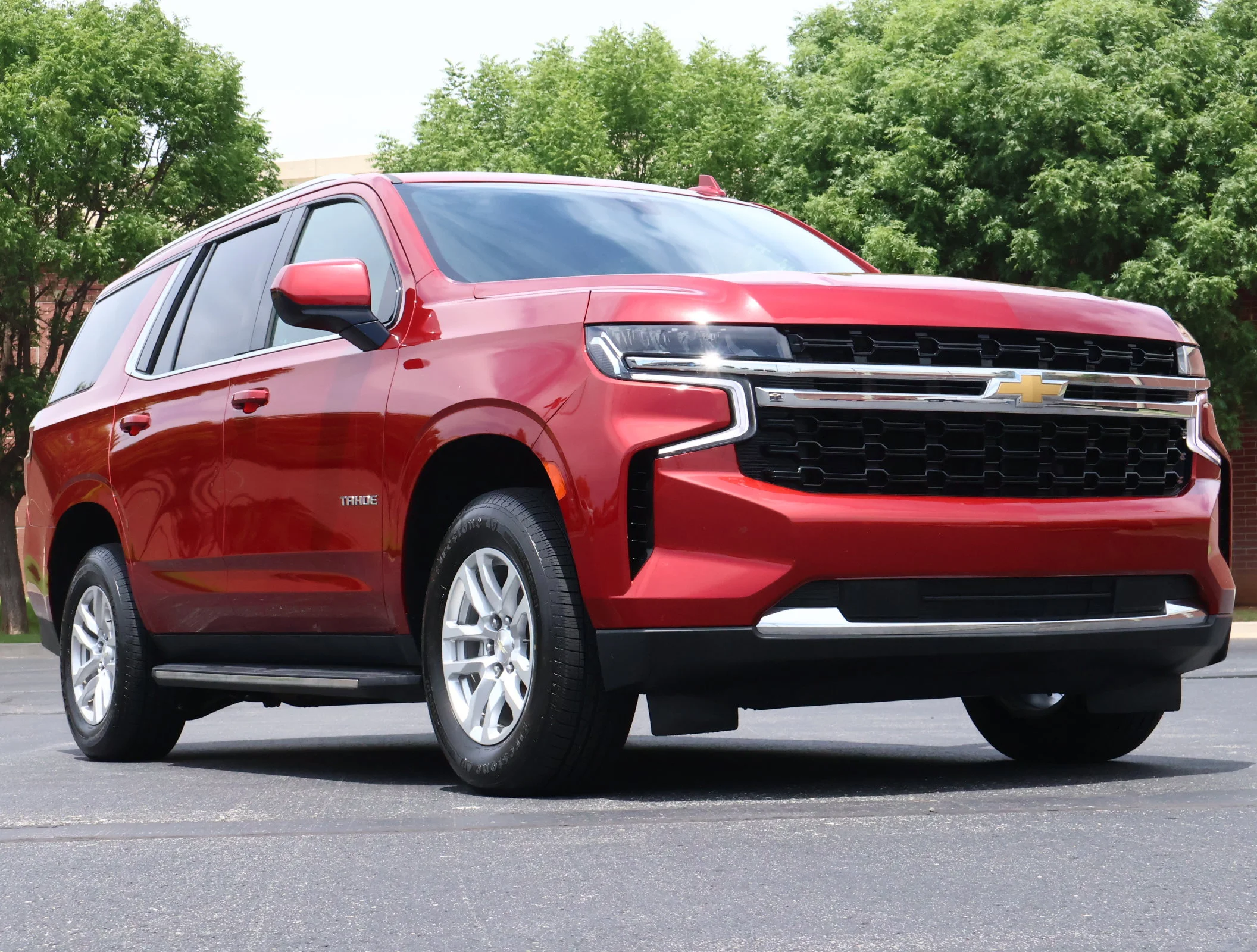 2021 Chevrolet Tahoe 4WD LS's photo