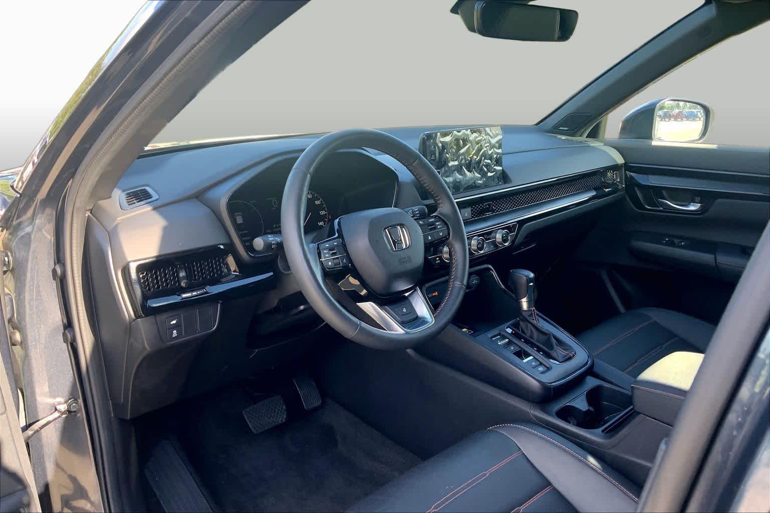 Used 2024 Meteorite Gray Metallic Honda Sport Touring image 17